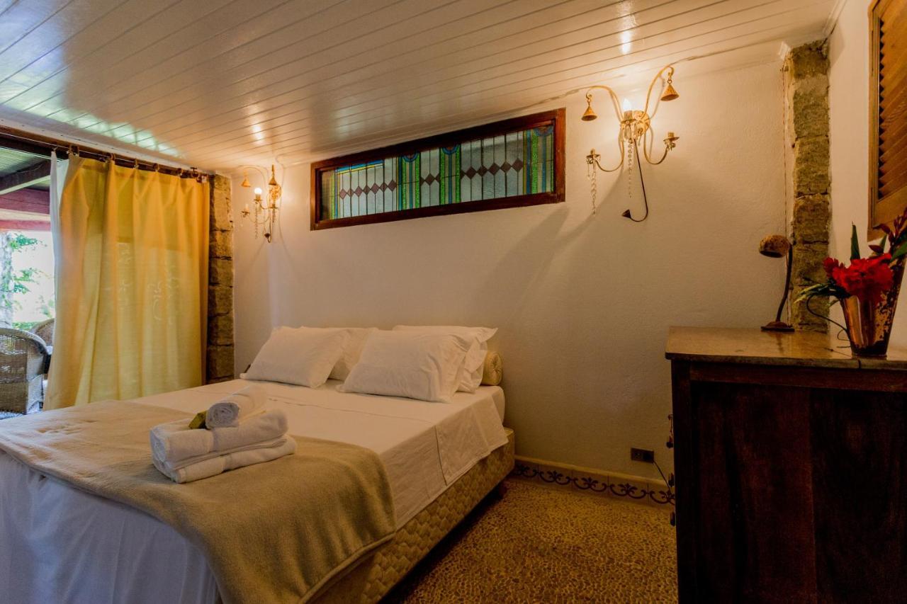 Feiticeira Guesthouse Ильябела Номер фото